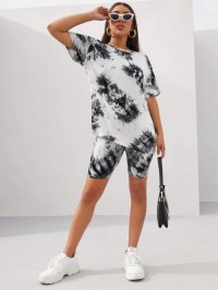 2-Piece summer set Tees and Short tie dyed Unisex